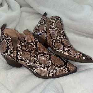 Time & True booties with a small heel and zipper